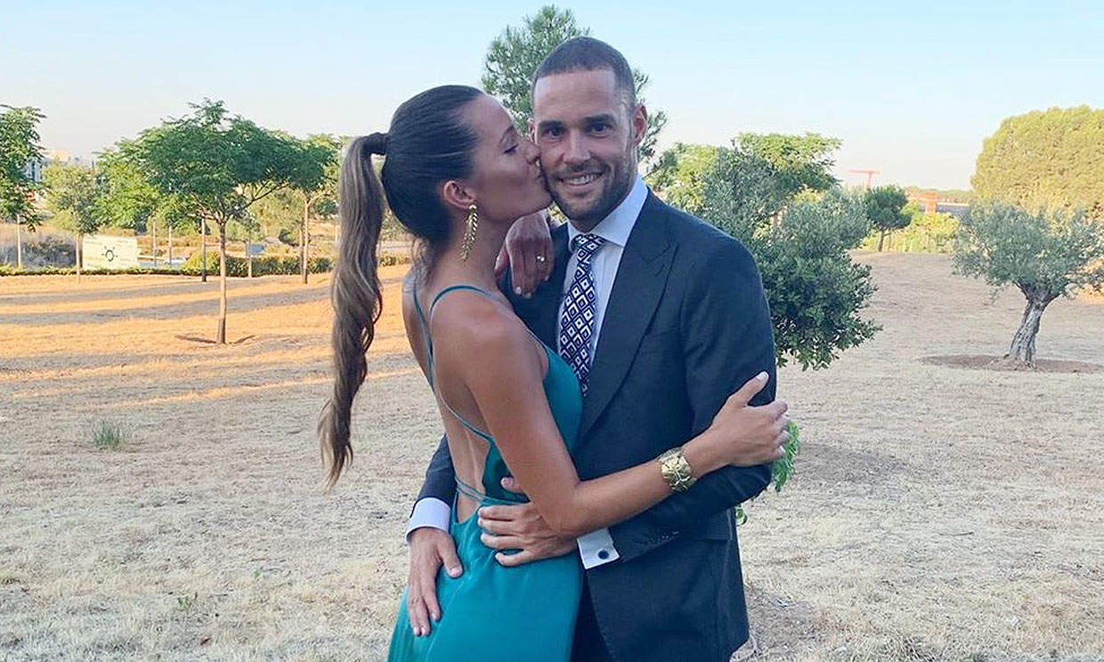 Malena Costa, la invitada más sexy en la boda de su cuñada