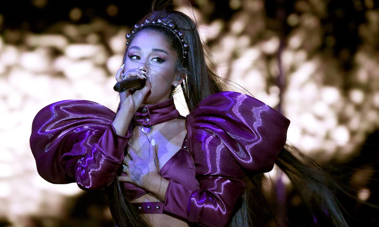 Ariana Grande junta moda y música en 'In my head'