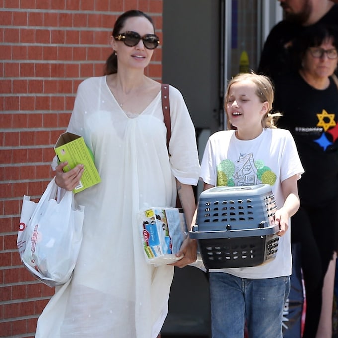 Angelina Jolie amplía la familia con una nueva mascota