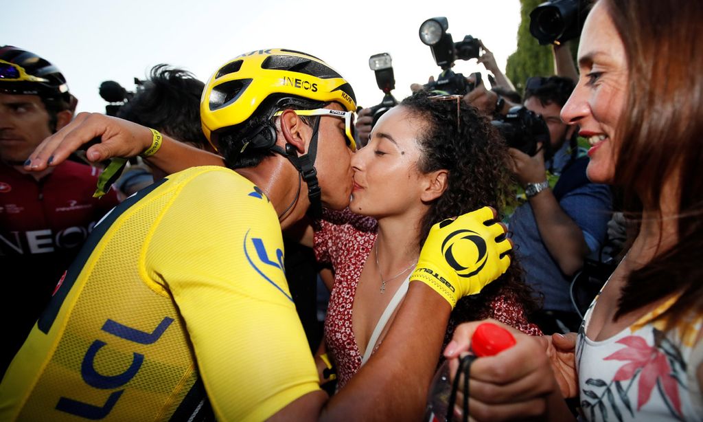 Así es Xiomy Guerrero, el talismán del campeón del tour de Francia, Egan Bernal