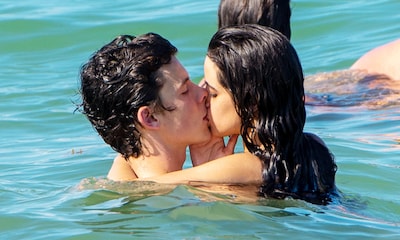 Camila Cabello y Shawn Mendes se comen a besos