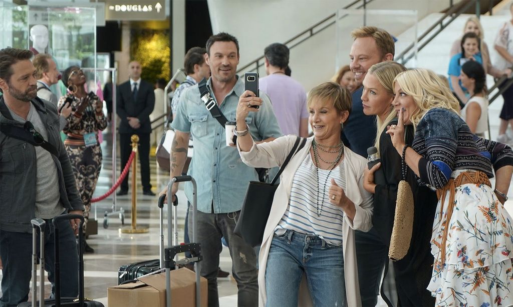 Los actores de 'Sensación de Vivir' homenajean a Luke Perry en el primer capítulo de 'BH90210'