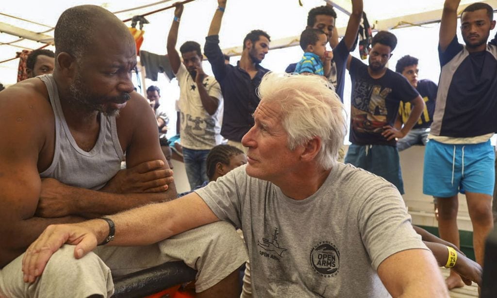 Richard Gere; muy cercano y entrañable en su visita al 'Open Arms'