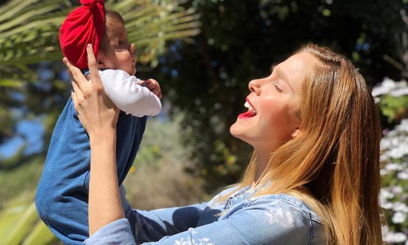 ¡Corre, corre Lía! La hija de Natalia Sánchez sorprende a su mamá con su nueva habilidad