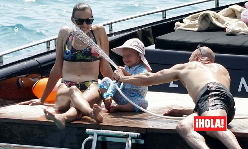 EXCLUSIVA: Lea, la hija de Irina Shayk y Bradley Cooper, la grumete más simpática de Ibiza