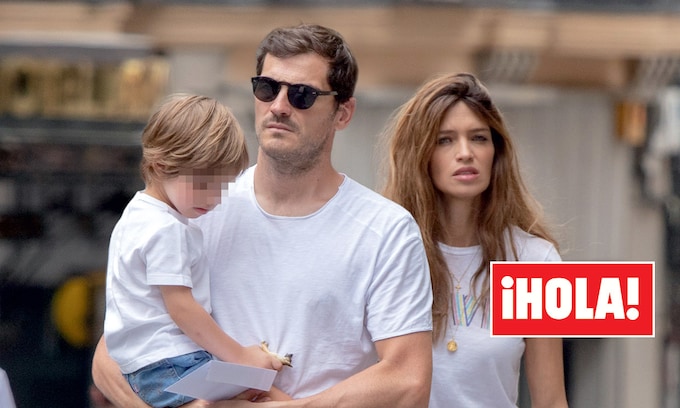 Iker Casillas y Sara Carbonero en Ávila con sus hijos
