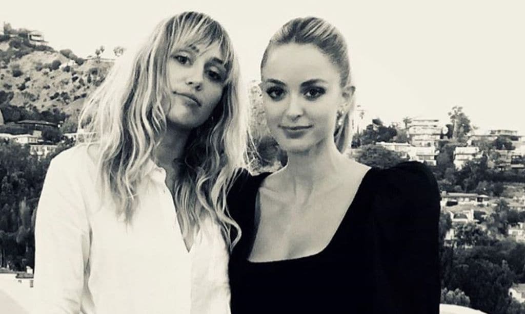 Miley Cyrus, protagonista del cumpleaños de Kaitlynn Carter