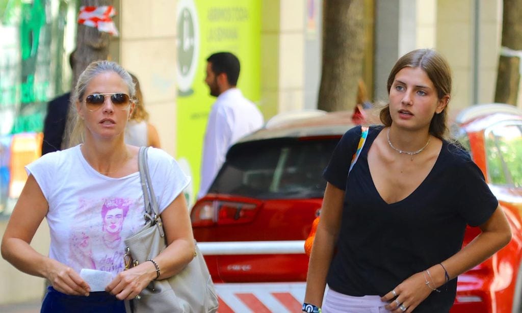 El plan de Amina con su madre Genoveva Casanova, días antes de su puesta de largo