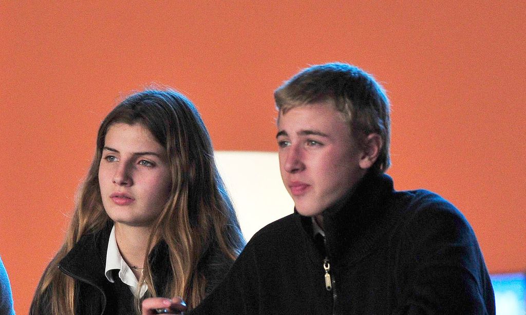 De aristócratas a 'influencers'... Así es el variado grupo de amigos con el que Luis y Amina celebran su cumpleaños