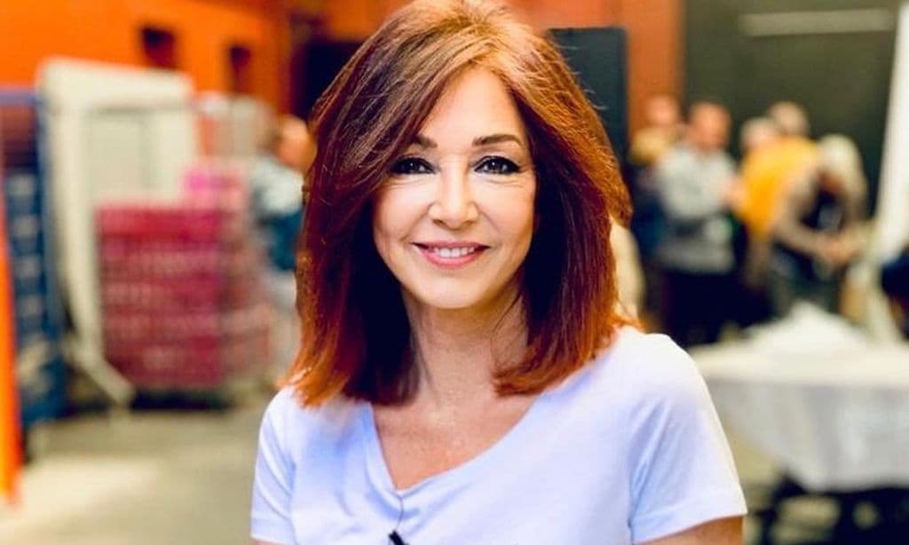 Ana Rosa Quintana 'vuelve al cole' cumpliendo con una de sus tradiciones