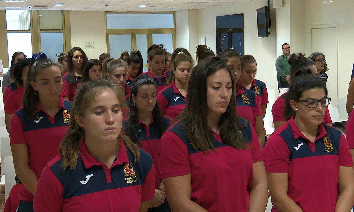El homenaje a Blanca Fernández Ochoa de las chicas de la Selección de rugby 7, compañeras de su hija