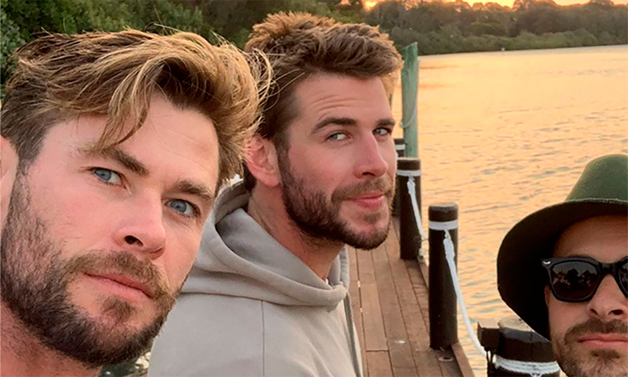 Liam Hemsworth reaparece muy sonriente junto a toda su familia tras su separación