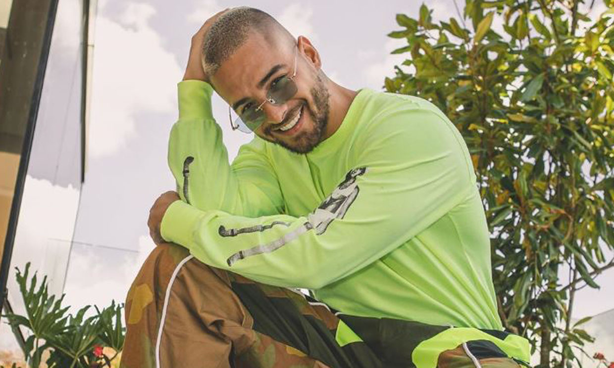 Del rosa al amarillo neón: así es el nuevo cambio de 'look' de Maluma que ha sorprendido a sus fans