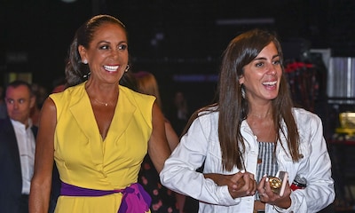 Isabel Pantoja sorprende a su sobrina Anabel Pantoja mientras su hija presenta su 'single'