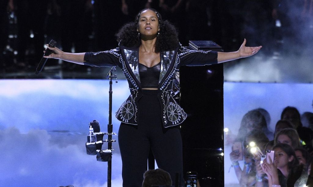 ¿Grabar un videoclip en siete segundos? Alicia Keys lo hace posible en 'Show Me Love'