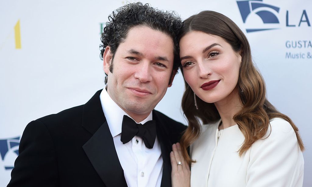 El exclusivo encuentro de María Valverde y Gustavo Dudamel con los reyes de Suecia