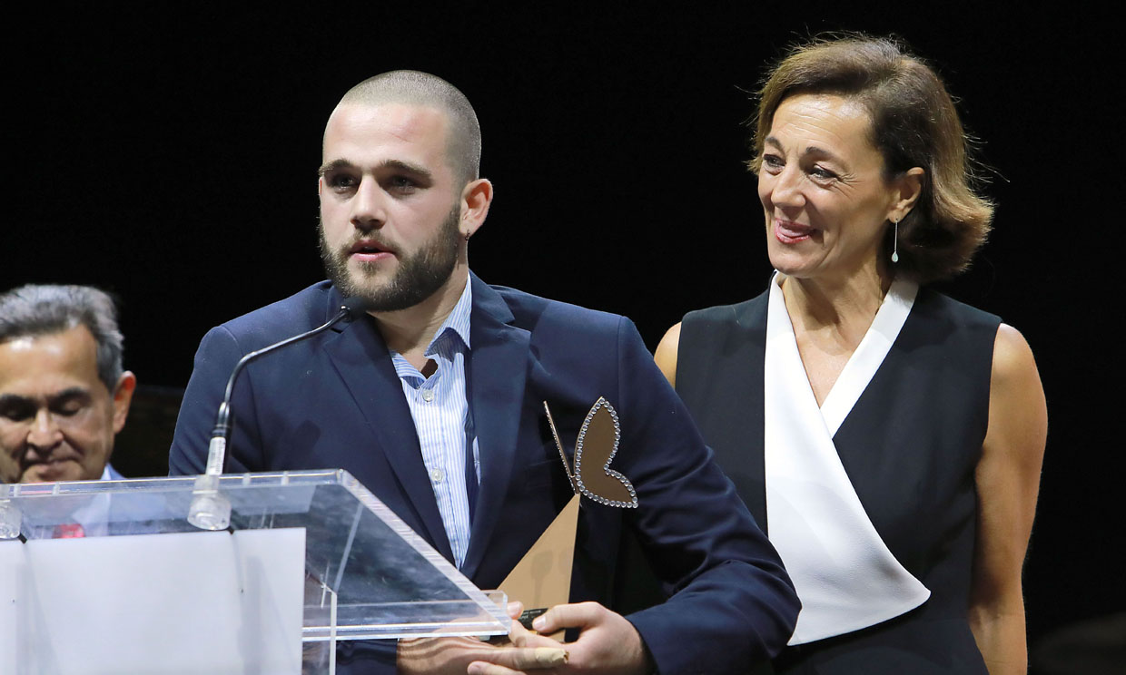 Escuchamos las emotivas palabras del hijo y la hermana de Blanca Fernández Ochoa en el primer homenaje a la deportista