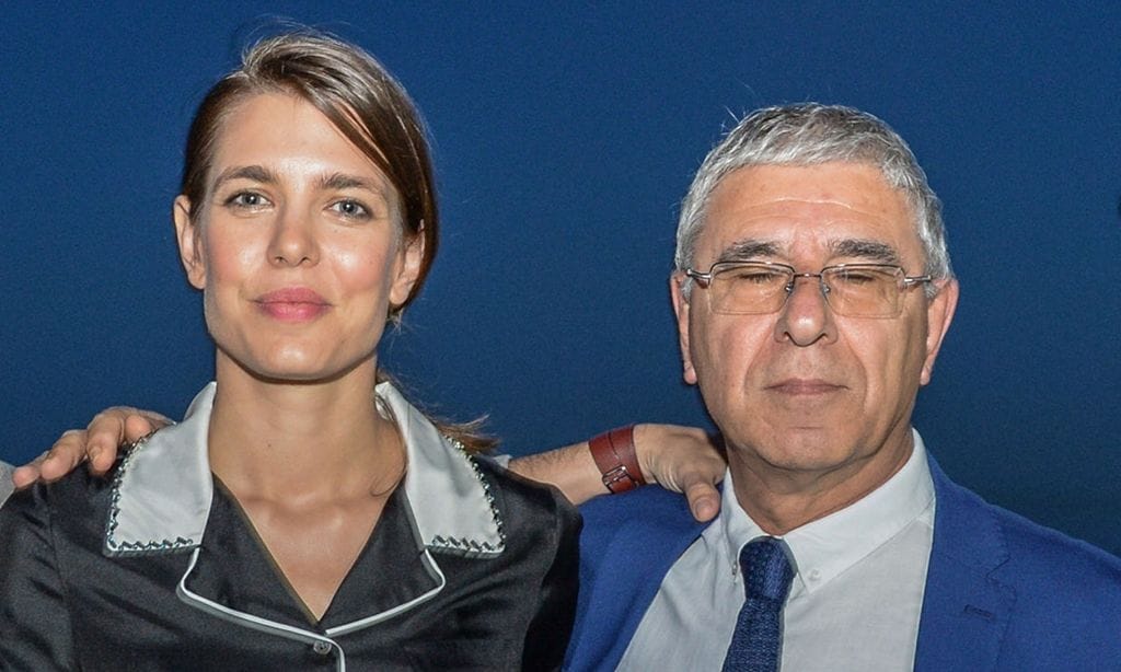 Carlota Casiraghi ‘vende su libro’… ¡en español!