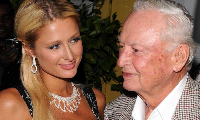 Así se repartirá la inmensa fortuna que deja el abuelo de Paris Hilton