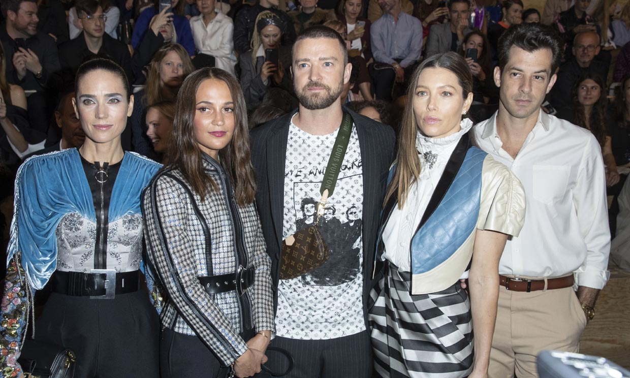 ¡Qué susto! Justin Timberlake, víctima de un 'ataque' a su llegada a un desfile en París