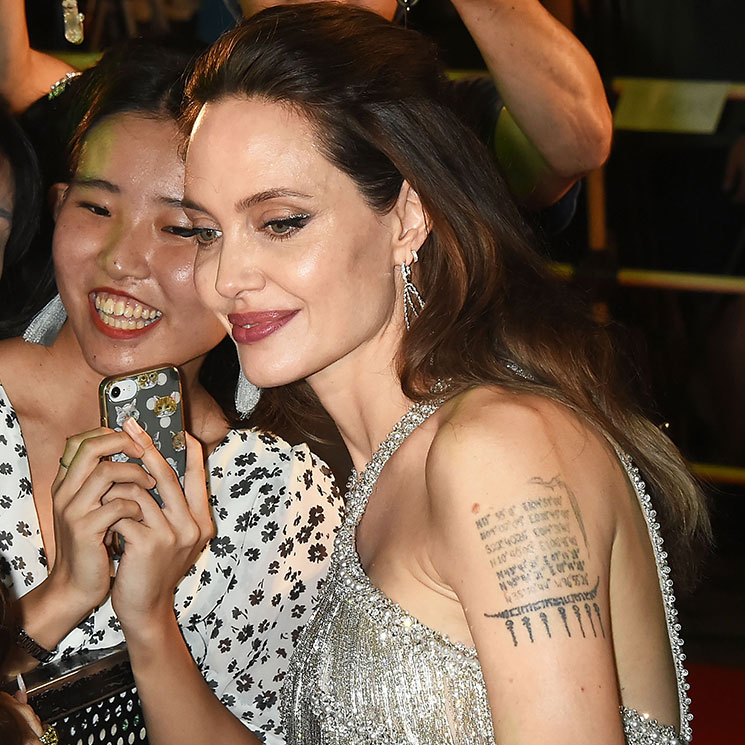 Angelina Jolie se resiste a borrar las huellas de su pasado con Brad Pitt