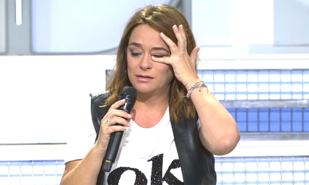 Toñi Moreno, entre lágrimas, abandona el plató de su programa tras leer una 'fake news'