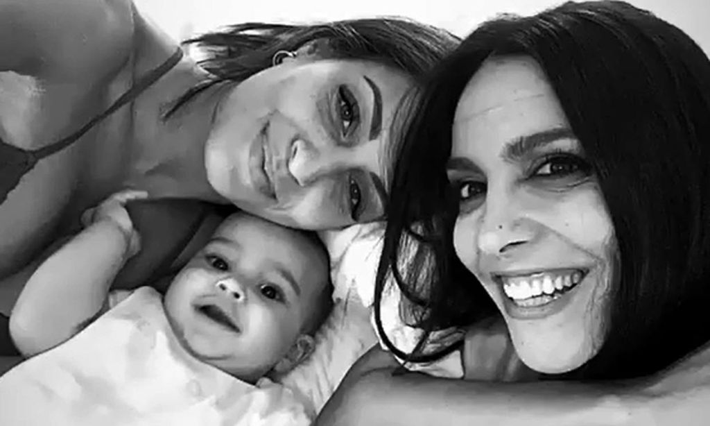 Hiba Abouk, una futura mamá en 'prácticas' con el hijo de Lorena Castell