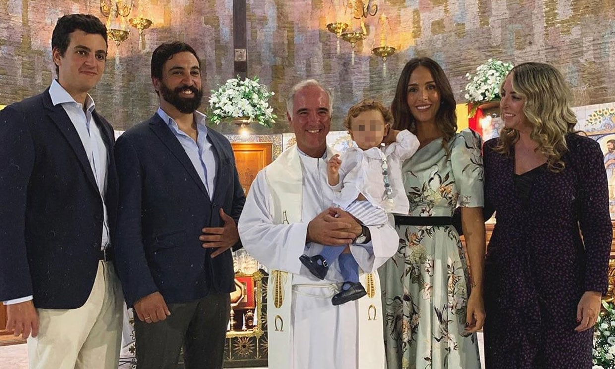 Rocío Osorno, la diseñadora del millón de seguidores, bautiza a su hijo Jacobo
