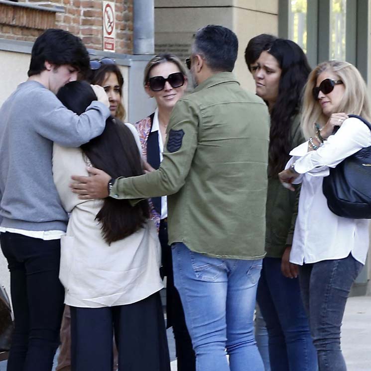 La familia de Gonzalo Caballero unida como una piña en torno al torero 