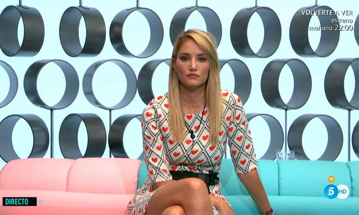 El romántico gesto de Alba Carrillo con Santi Burgoa en 'Gran Hermano VIP'