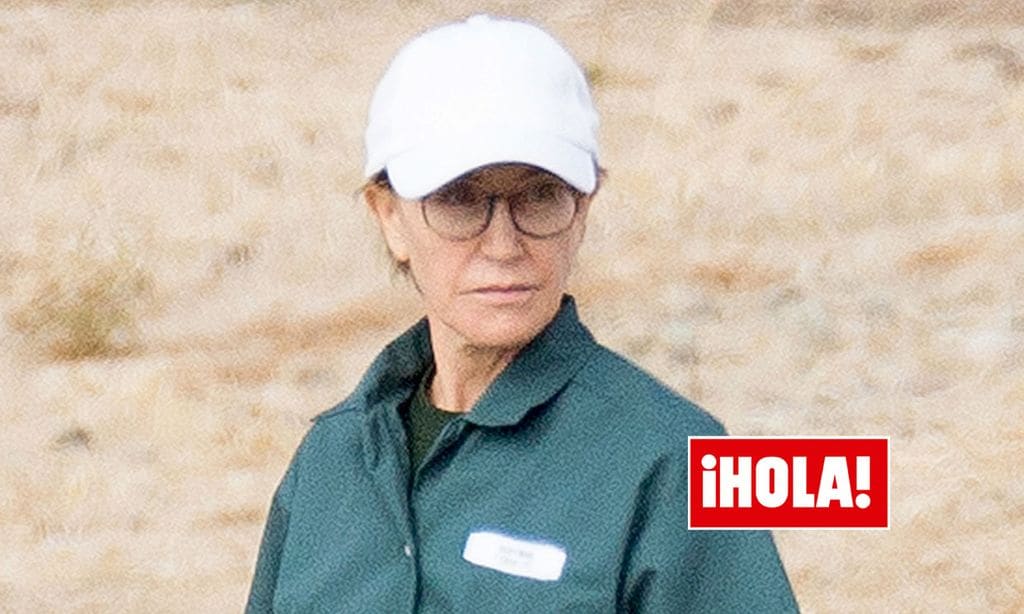 Las impactantes imágenes de Felicity Huffman vestida con el uniforme de prisión