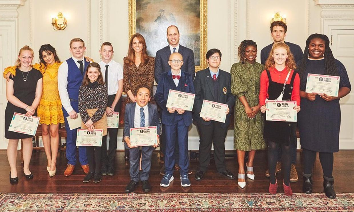 ¿Qué hace Camila Cabello en el palacio de Kensington con los duques de Cambridge?