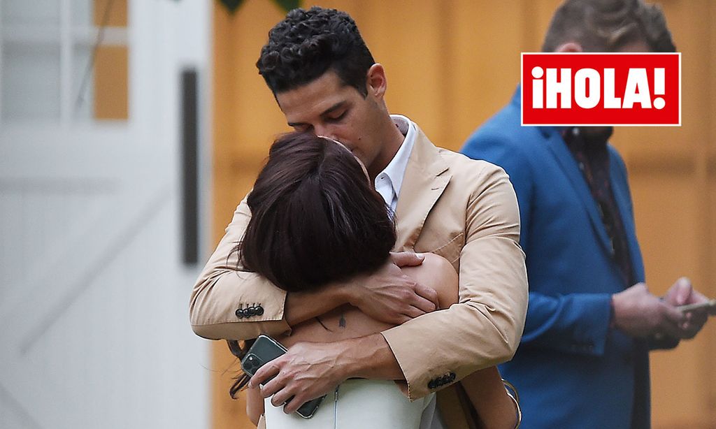 EXCLUSIVA: La gran fiesta prenupcial de Sarah Hyland, actriz de 'Modern Family', y su prometido, Wells Adams