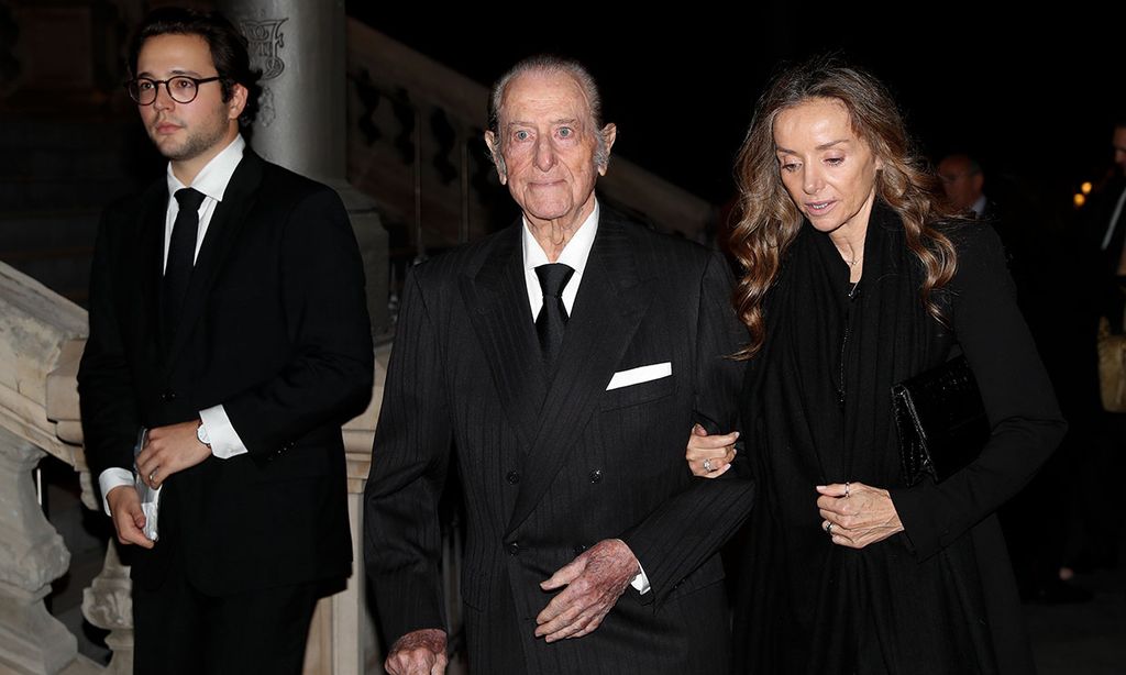 FOTOGALERÍA: La infanta Elena y la Familia Real búlgara arropan a Miriam Ungría en el último adiós su madre