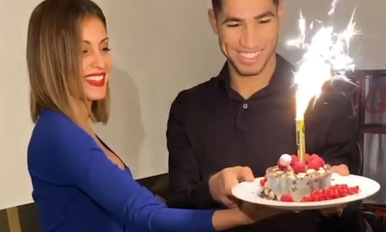 Presumiendo de embarazo: Hiba Abouk celebra el cumpleaños de Achraf Hakimi entre besos y tarta
