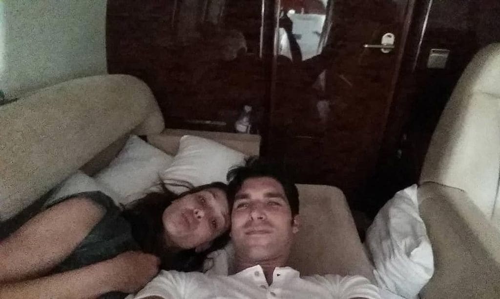 Cayetano Rivera celebra su aniversario con Eva González con una foto muy personal