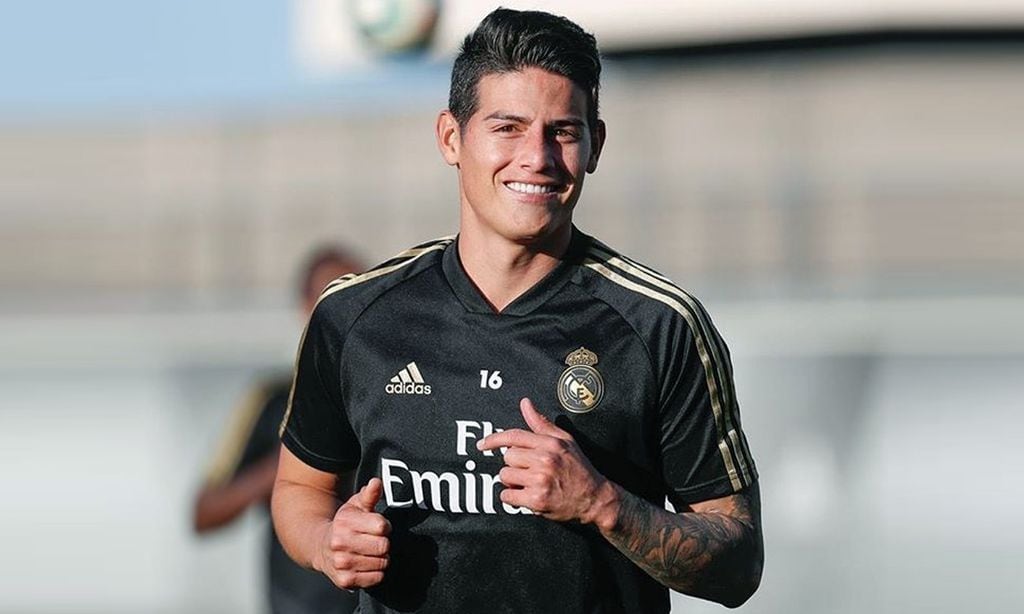 James Rodríguez comparte la primera foto con su bebé