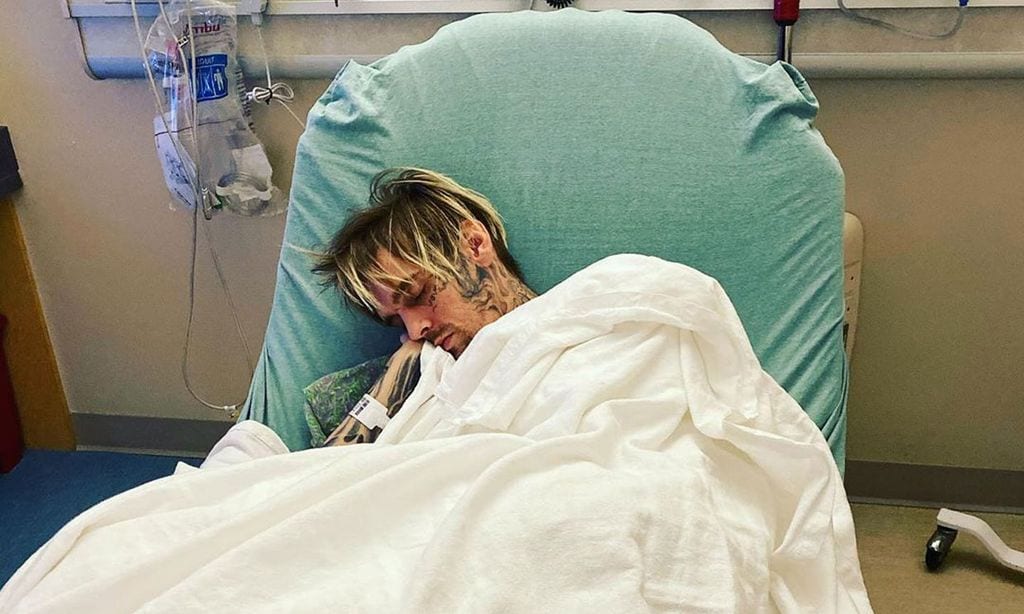 Aaron Carter es hospitalizado de urgencia en medio de una dramática disputa familiar