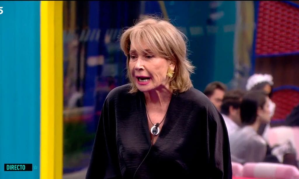 El enfado de Mila Ximénez y Alba Carrillo: 'No se puede decir nada de tu niño adorado'