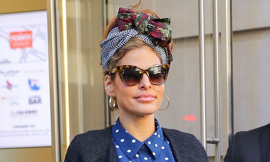 https://www.hola.com/imagenes/actualidad/20191129155252/eva-mendes-look-confunde-fans/0-752-990/eva-mendes-gtres-t.jpg?filter=w600 https://www.hola.com/imagenes/actualidad/20191129155252/eva-mendes-look-confunde-fans/0-752-990/eva-mendes-gtres-t.jpg?filter=w600
