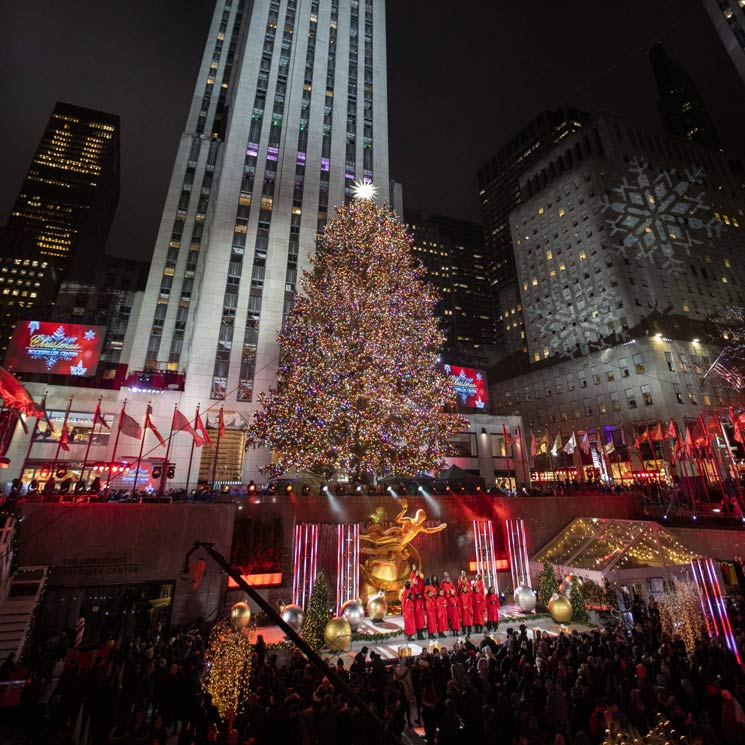¡Por fin es Navidad en Nueva York! La ciudad enciende su famoso árbol de Rockefeller Center
