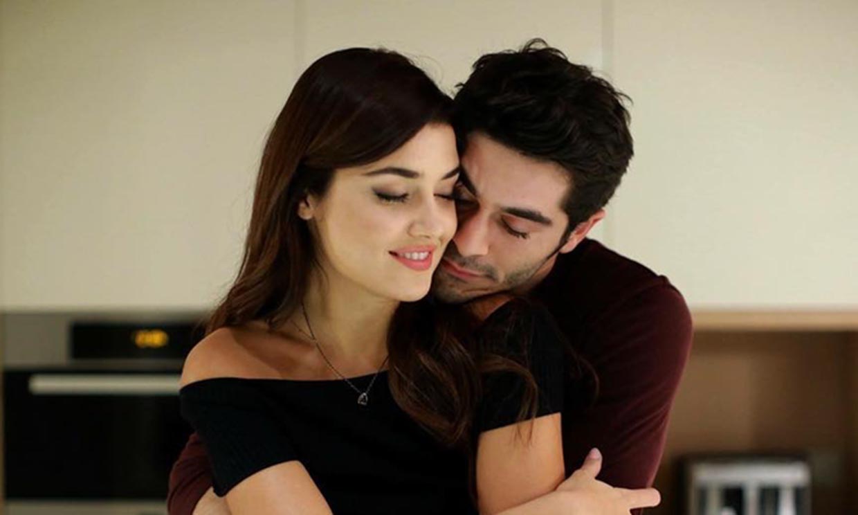 Hande Erçel y Burak Deniz 