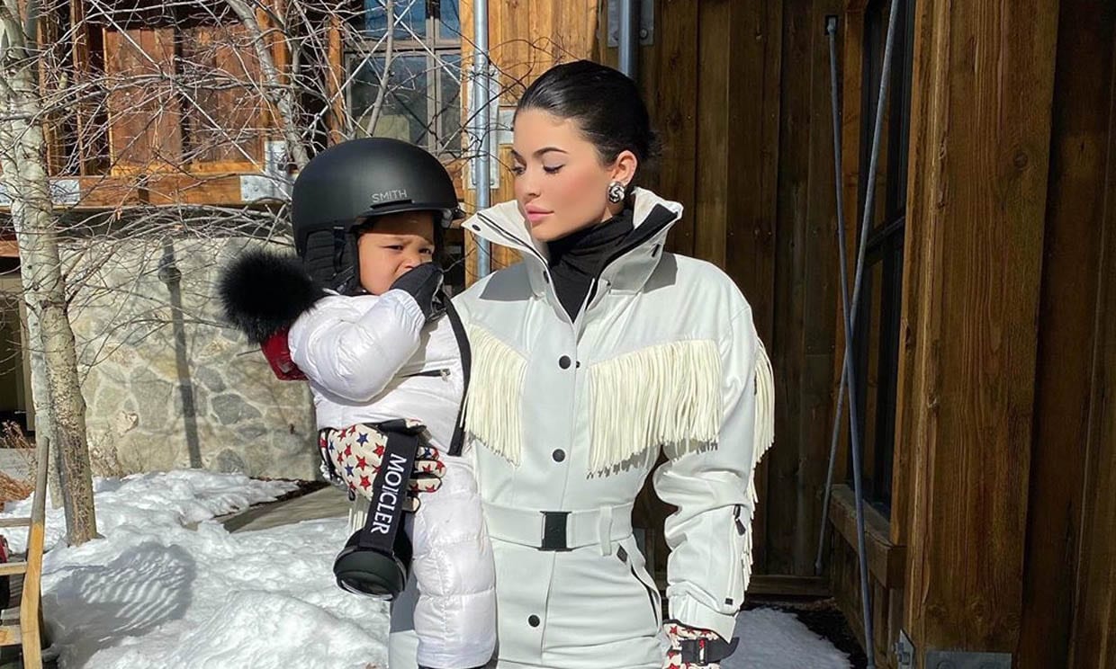 ¡Te vas a derretir! El adorable vídeo de Stormi, la hija de Kylie Jenner, haciendo 'snowboard'