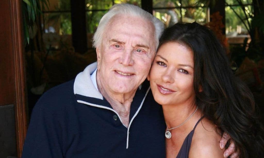 https://www.hola.com/imagenes/actualidad/20191209155876/kirk-douglas-cumpleanos/0-756-591/kirk-t.jpg?filter=w600 https://www.hola.com/imagenes/actualidad/20191209155876/kirk-douglas-cumpleanos/0-756-591/kirk-t.jpg?filter=w600