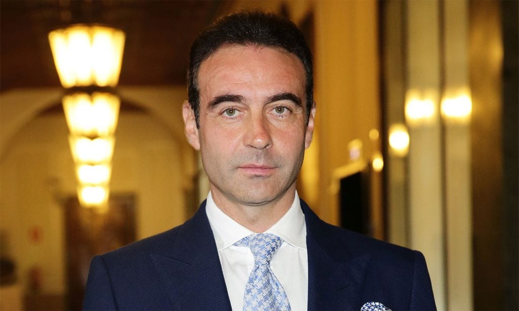 Enrique Ponce se lanza como cantante