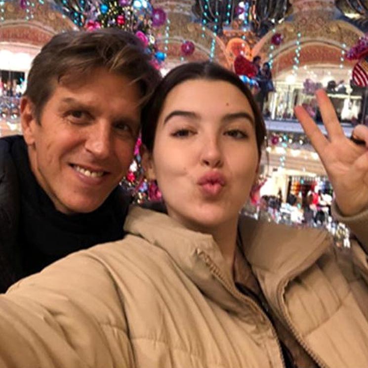 Alba Díaz sopla 20 velas en París con su padre, el mejor compañero de 'juergas'
