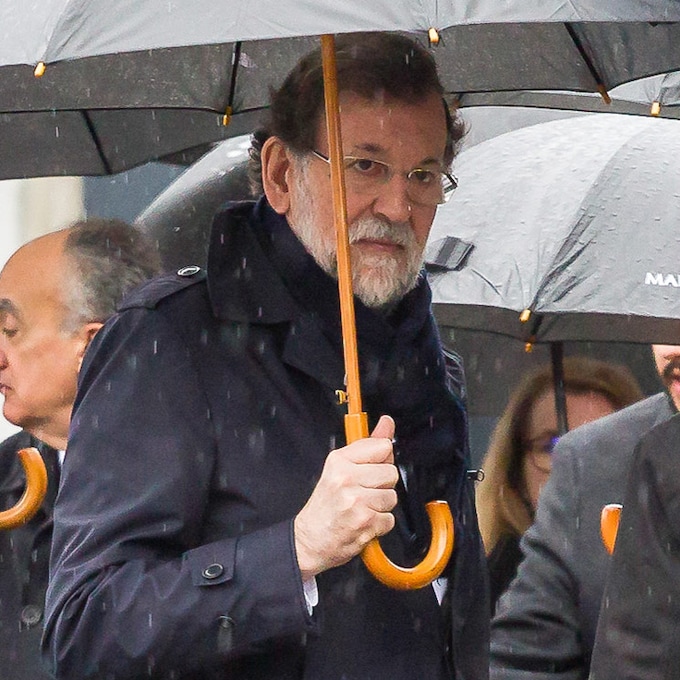 FOTOGALERÍA: Mariano Rajoy, arropado por sus compañeros en el funeral de su hermana en Pontevedra