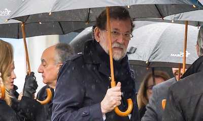 FOTOGALERÍA: Mariano Rajoy, arropado por sus compañeros en el funeral de su hermana en Pontevedra
