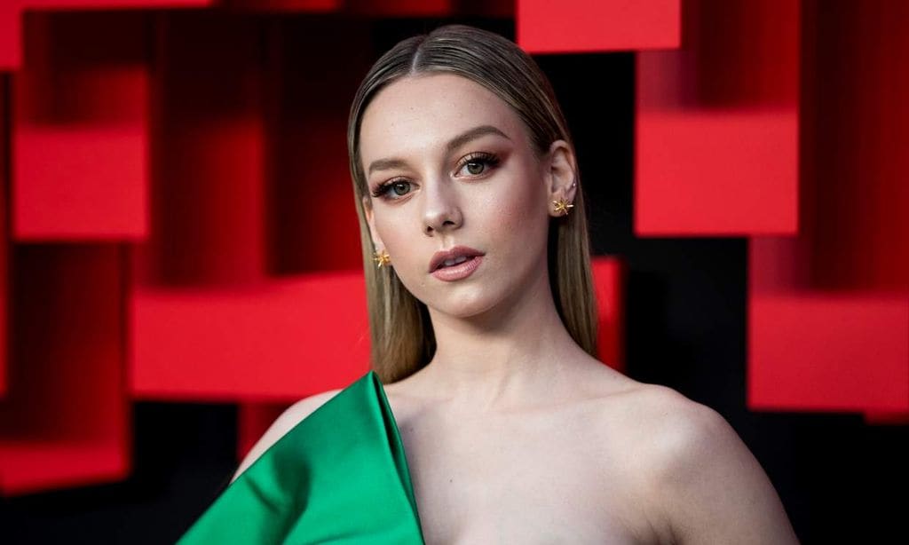 ester exposito series netflix ester exposito series netflix