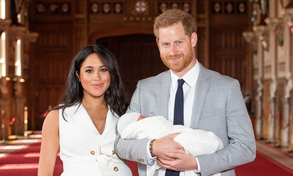 Meghan Markle, Laura Escanes, Sara Sálamo: así pasan las 'celebrities' sus primeras Navidades como madres